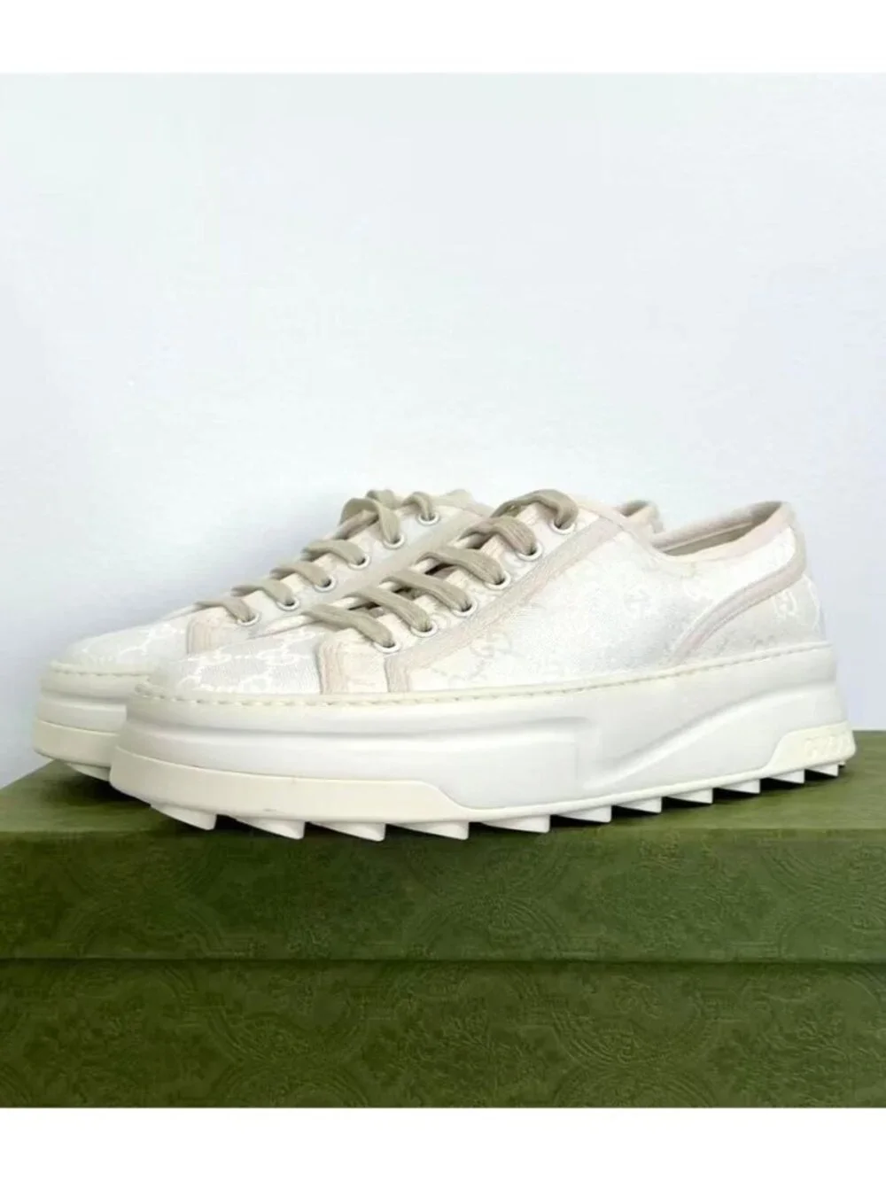 Gucci tennis treck